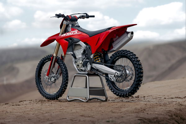 Ducati Desmo450 MX