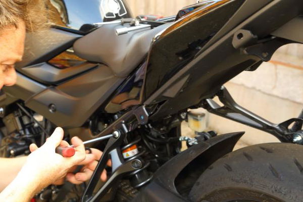 GSX-S750 Givi topbox fit
