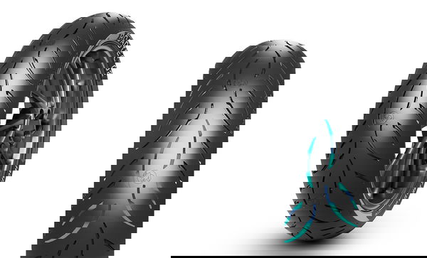 Metzeler Roadtec 02 - tread detail