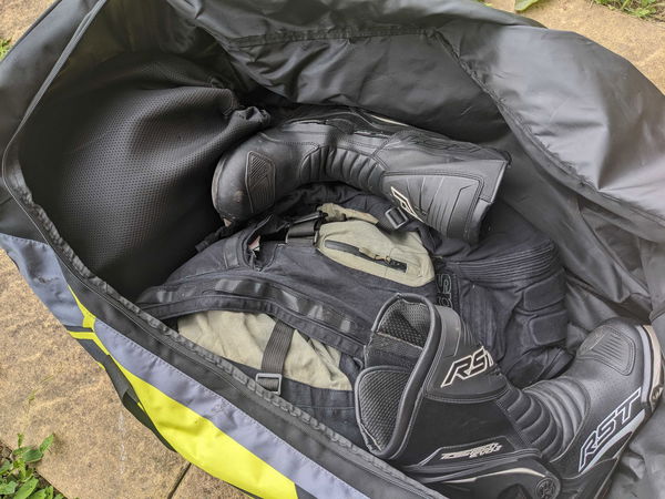 RST Race Dept kit bag - interior