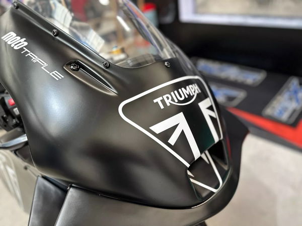 Speed Triple 1200 RS track bike