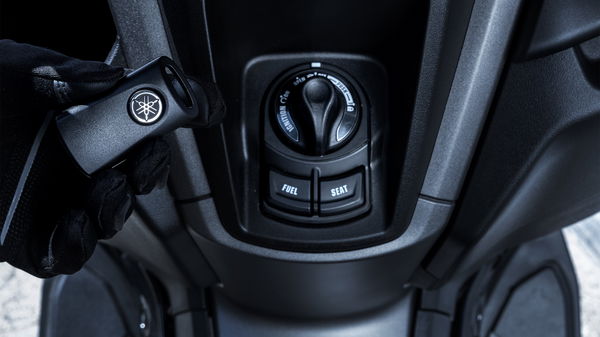 Yamaha NMAX 125 - keyless ignition